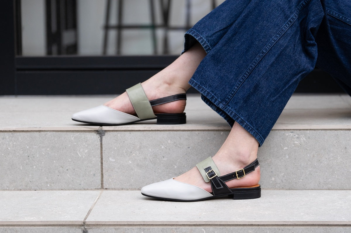 ローヒールでもきちんと感 Maretto バックストラップシューズのご紹介です。