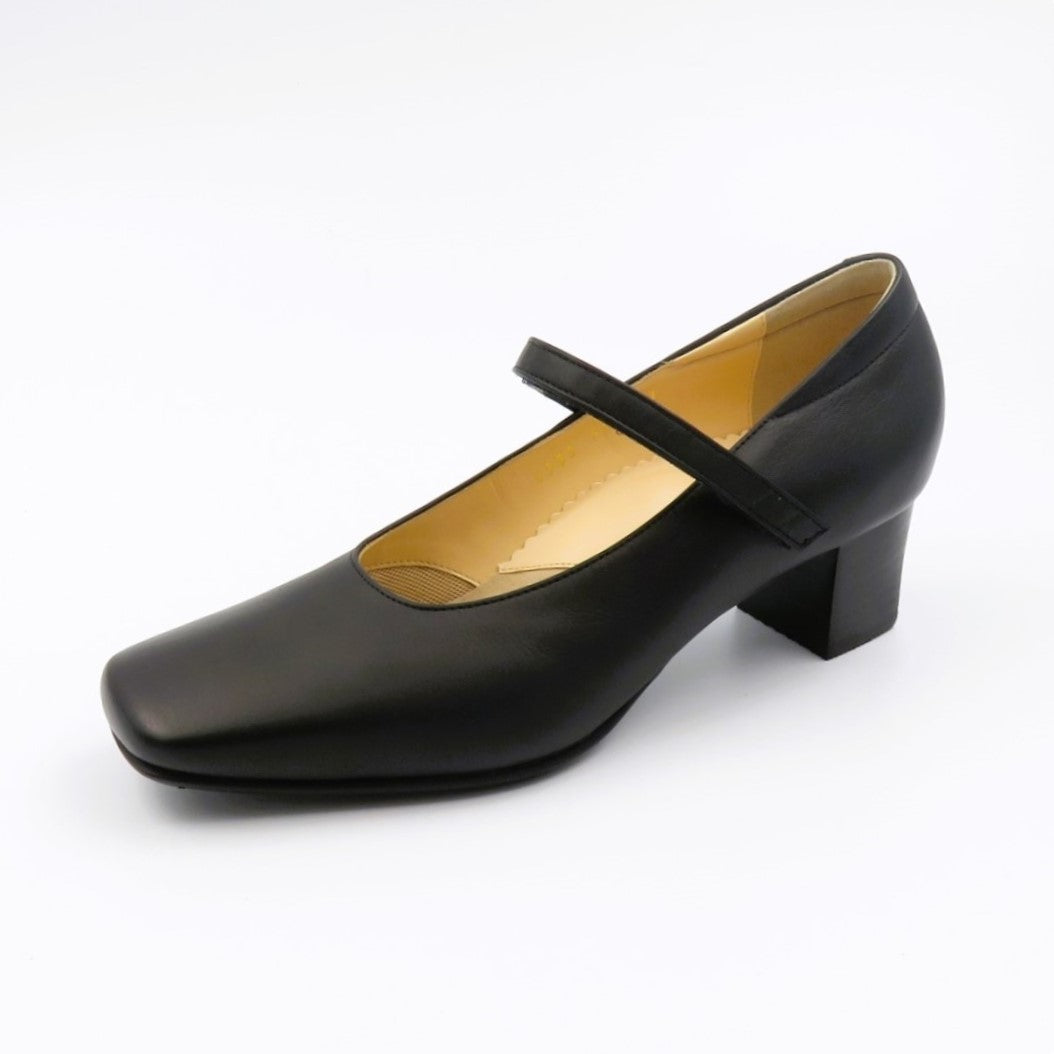 専用！【超美品】Viel Huld 黒 パンプス 現comformaコンフォルマ 超美品】Viel Huld 黒 パンプス （現comforma） コンフォルマ