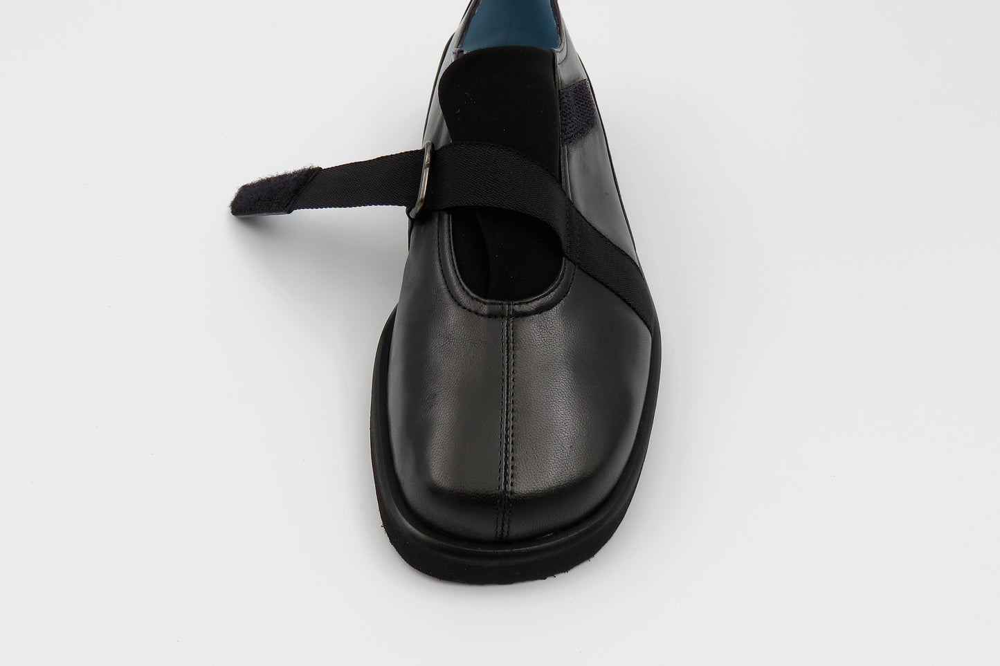 7502V BLACK