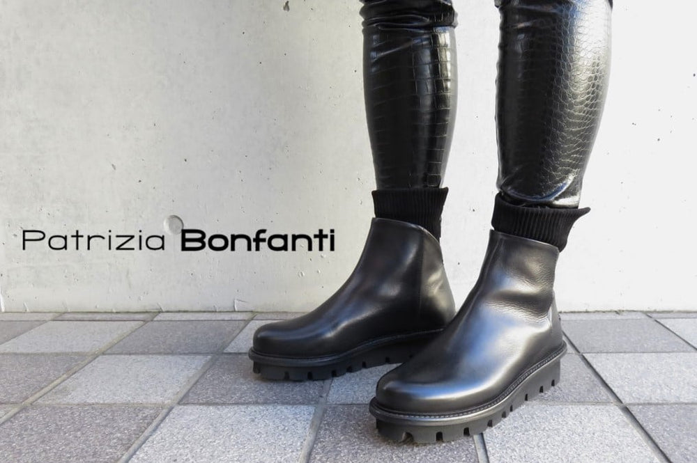PatriziaBonfanti ロングセラーモデル「YAYA」スニーカー感覚の軽快なショートブーツです。