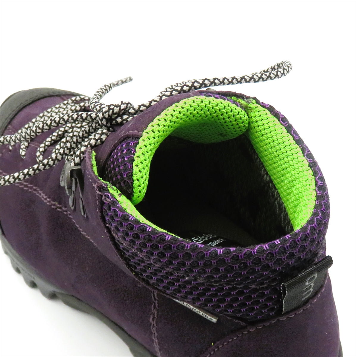 
                  
                    787970 SPORTS PURPLE
                  
                