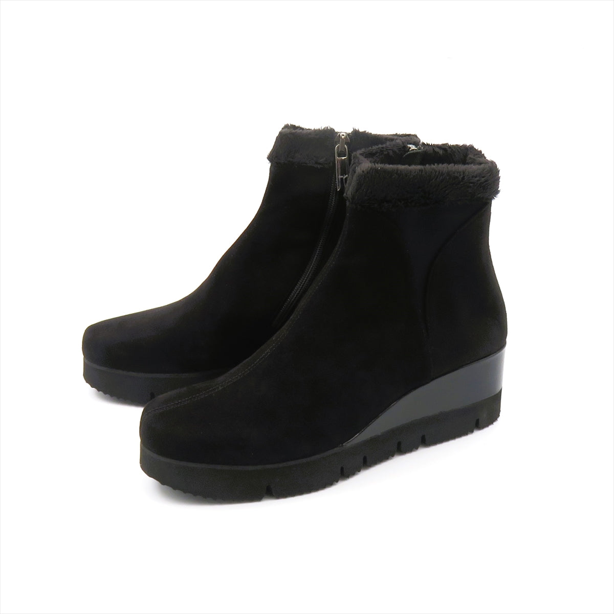 
                  
                    3537DR WOOL.BLK.BKE
                  
                