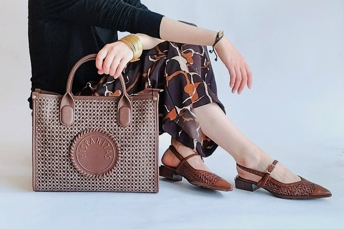 
                  
                    BV264717 BAG AVELLAN
                  
                