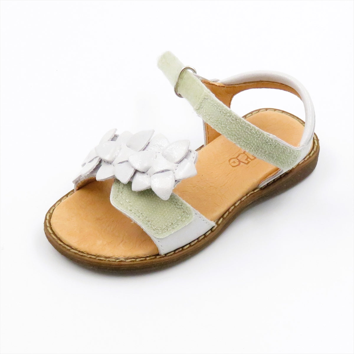 
                  
                    G3150251-26 SILVER
                  
                