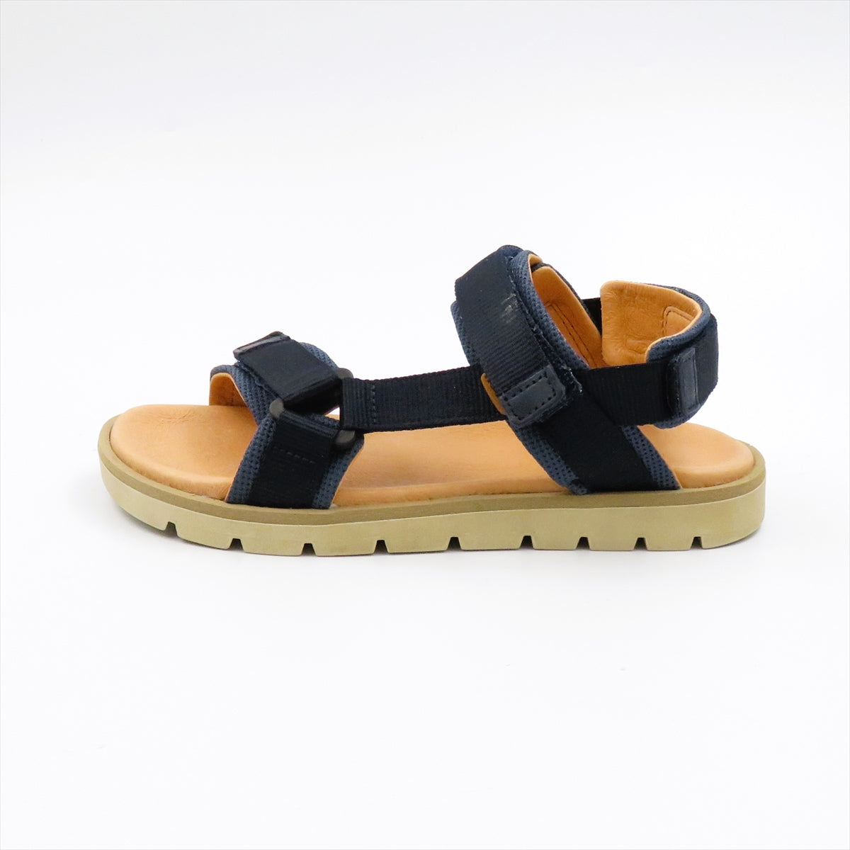 
                  
                    G3150259-6 DARK.BLUE
                  
                