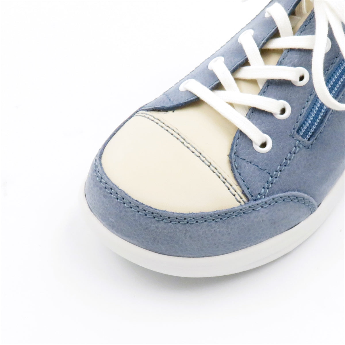 
                  
                    2975 HAKATA SKY.IVOR
                  
                