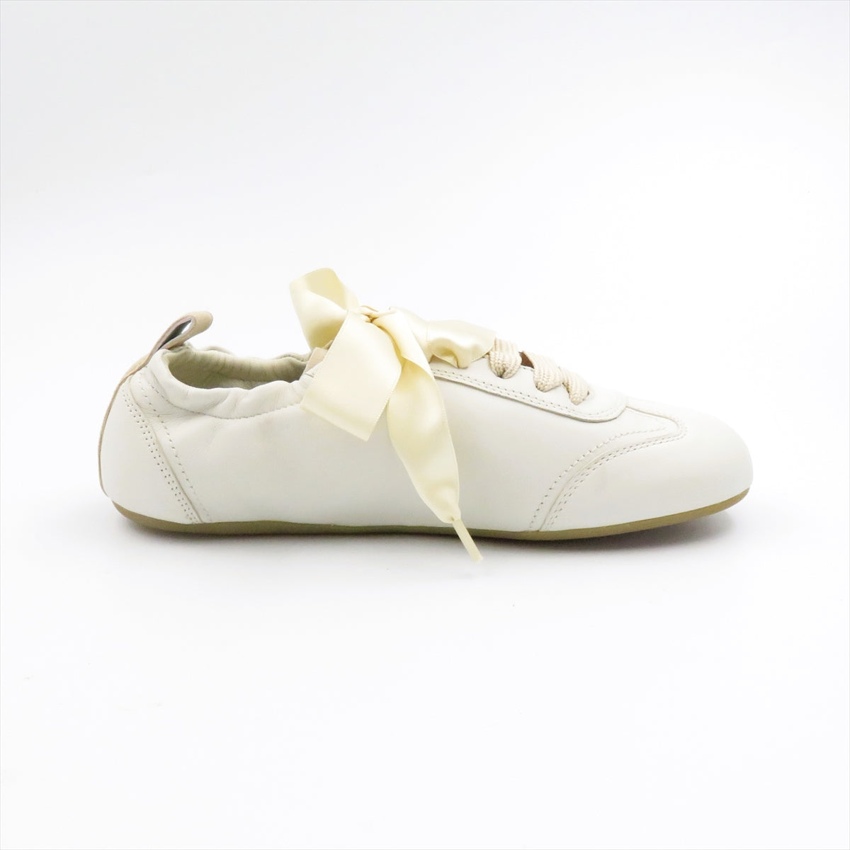 
                  
                    ACANT ATELIER OFFWHT
                  
                