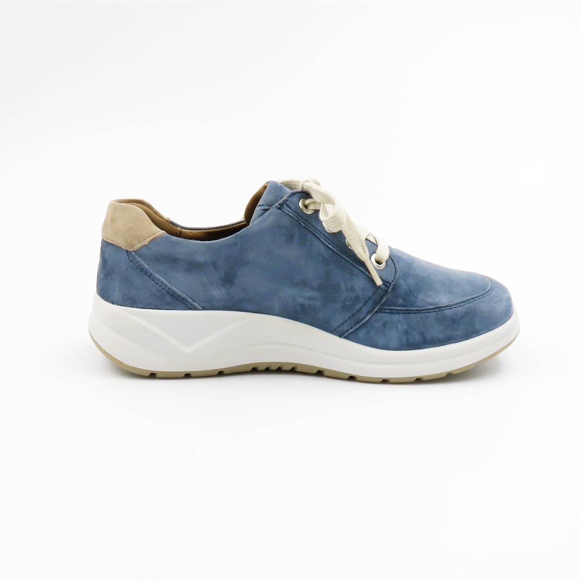 
                  
                    656101 JEANS.NUBI
                  
                