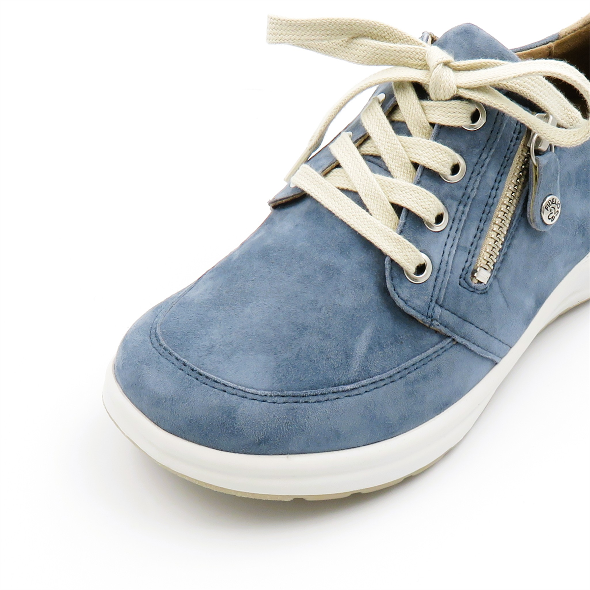 
                  
                    656101 JEANS.NUBI
                  
                