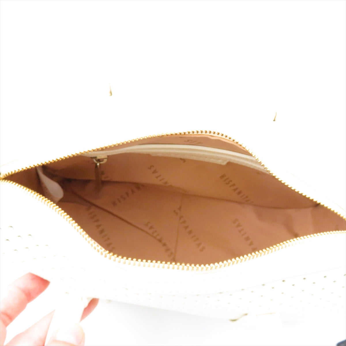 
                  
                    BV264528 BAG BUTTER
                  
                