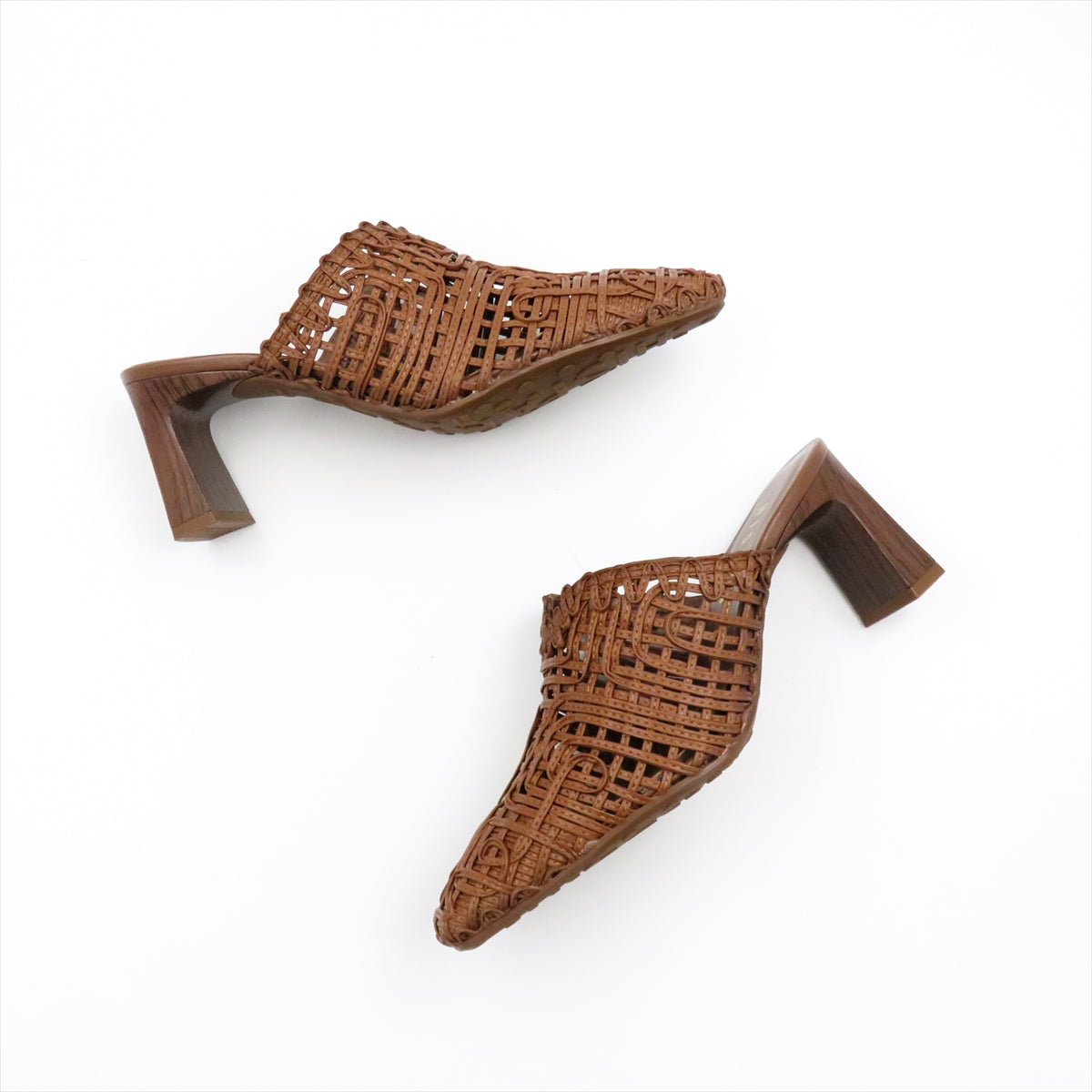 
                  
                    HV264789 AVELLANA
                  
                