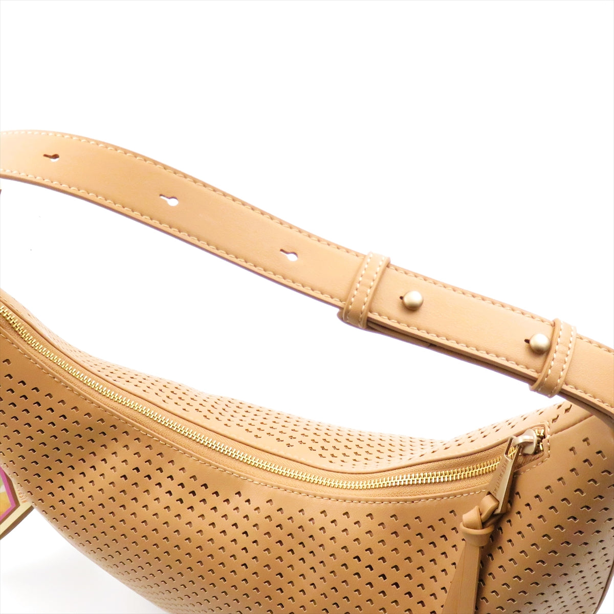 
                  
                    BV264540 BAG ALMOND
                  
                