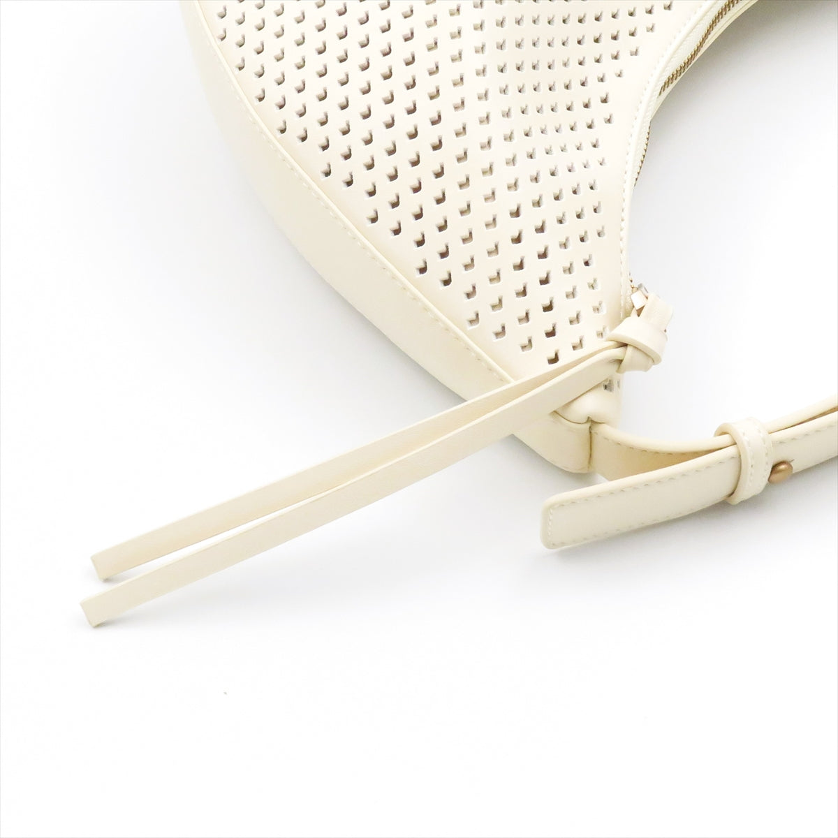 
                  
                    BV264540 BAG BUTTER
                  
                