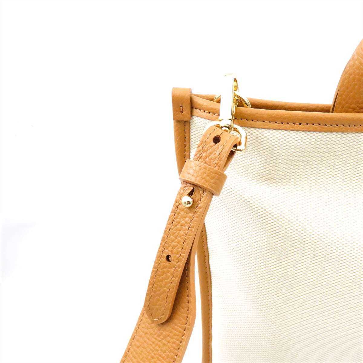 
                  
                    CA1920-02CL CARAMEL
                  
                