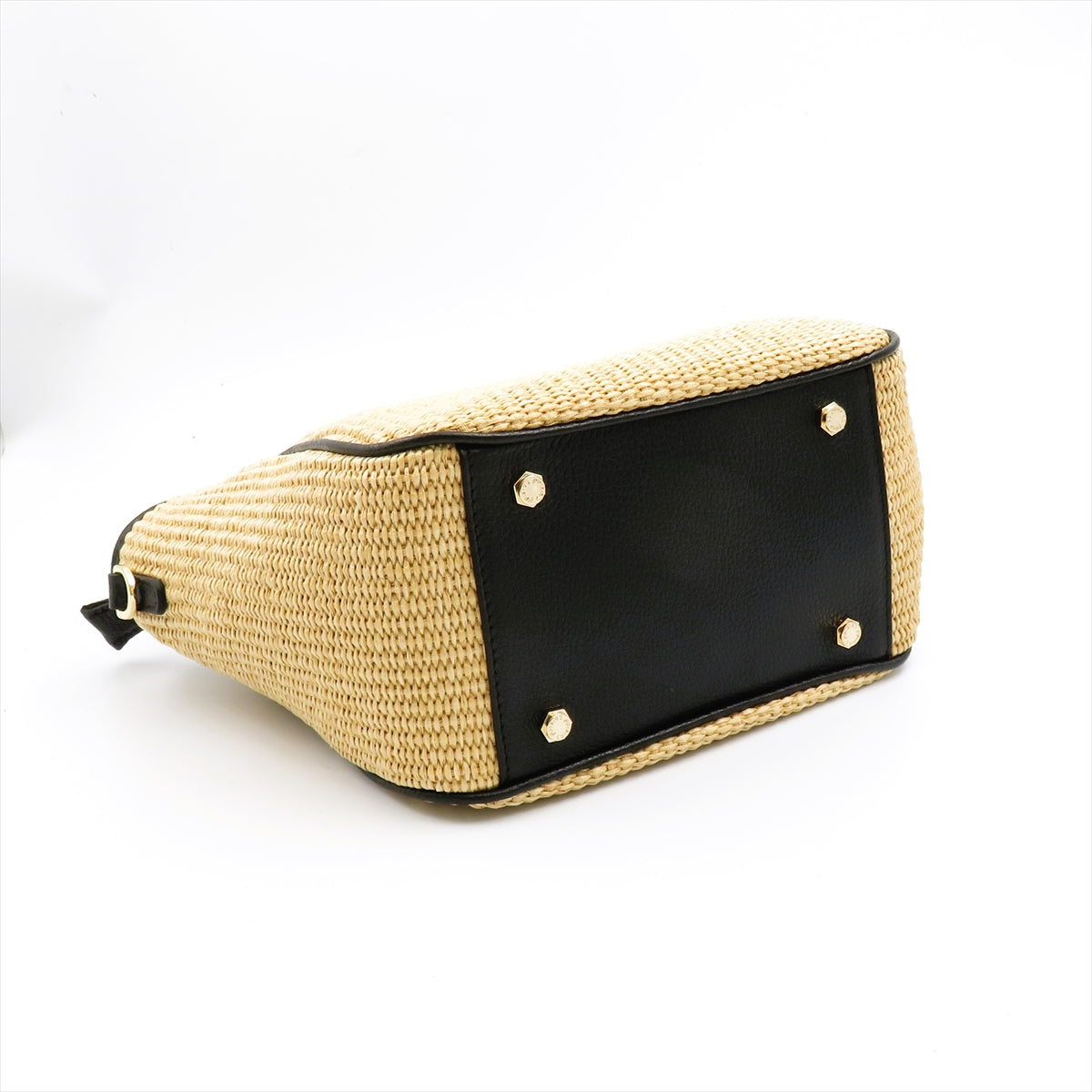 
                  
                    CA157P-01BK BLACK
                  
                