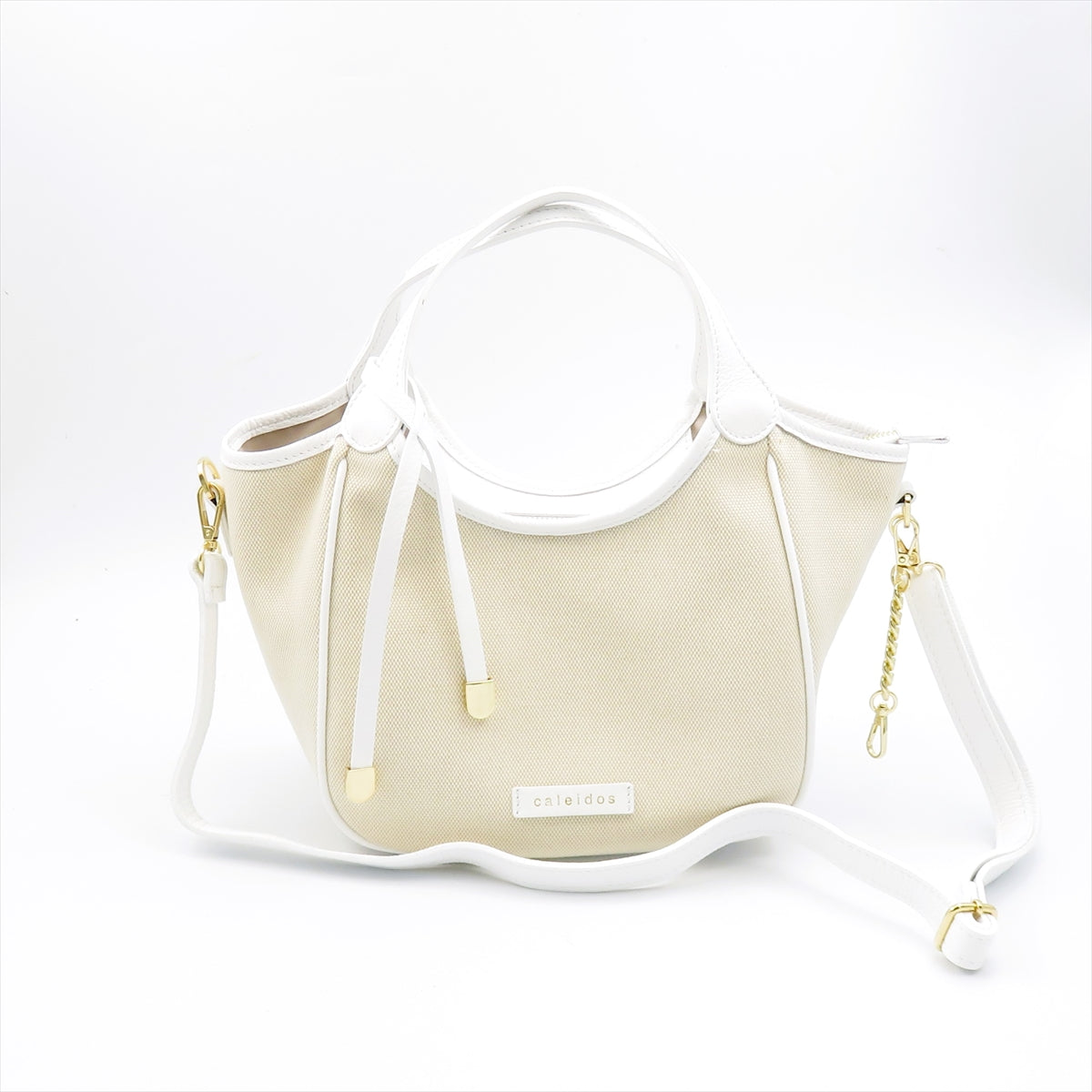 
                  
                    CA157O-01WH WHITE
                  
                