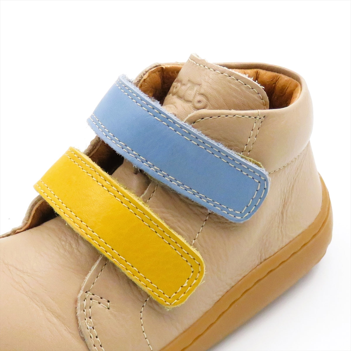 
                  
                    G2130369-5 BEIGE BAREFOOT
                  
                