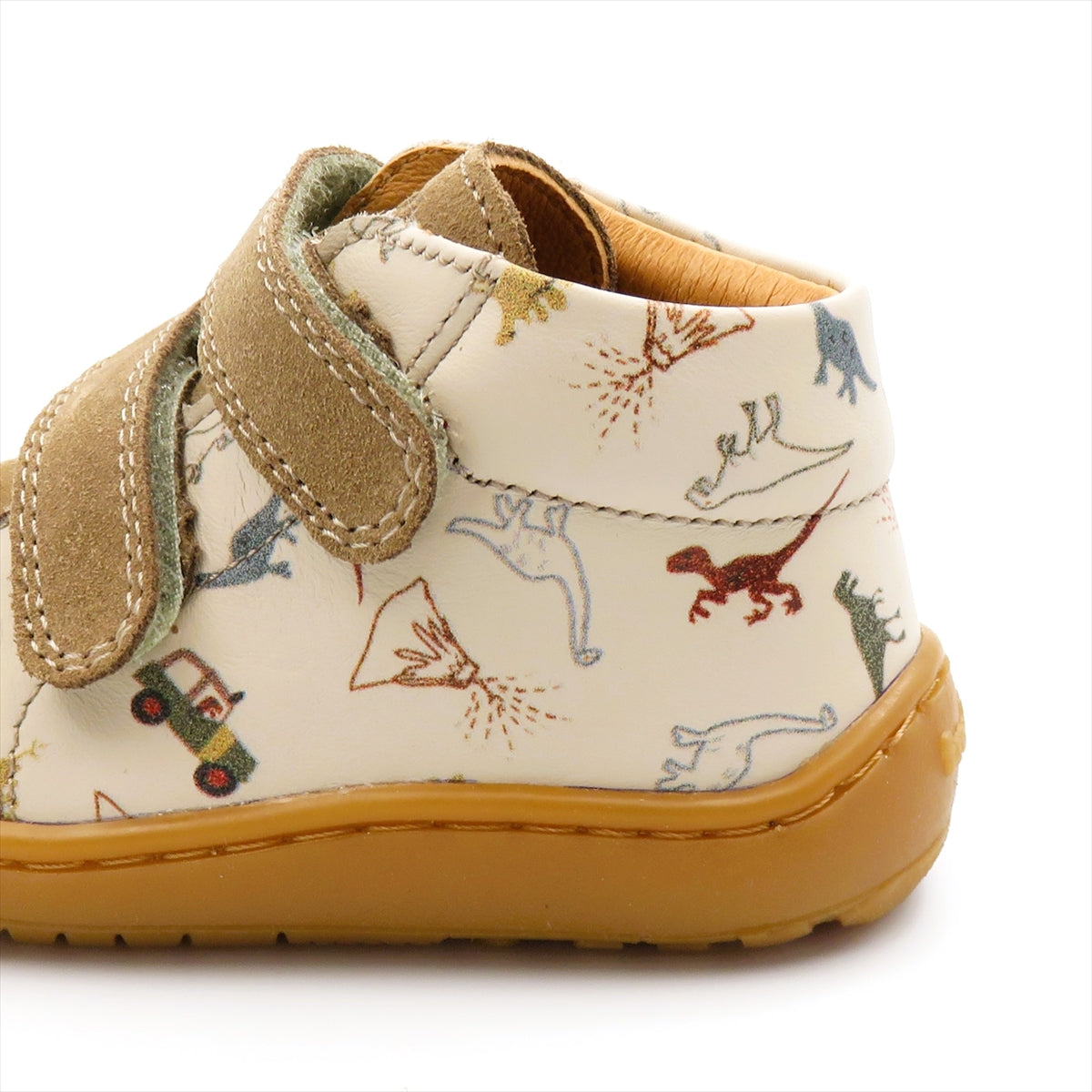 
                  
                    G2130369-17 BEIGE BAREFOOT
                  
                