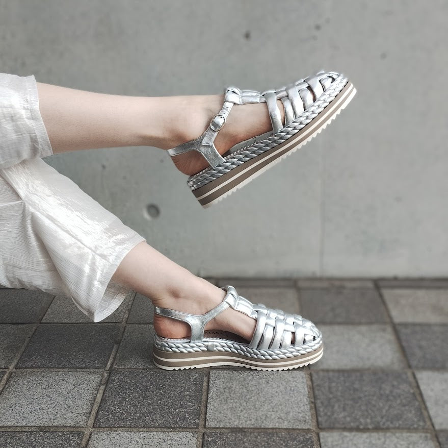 
                  
                    9714.T02 SILVER
                  
                