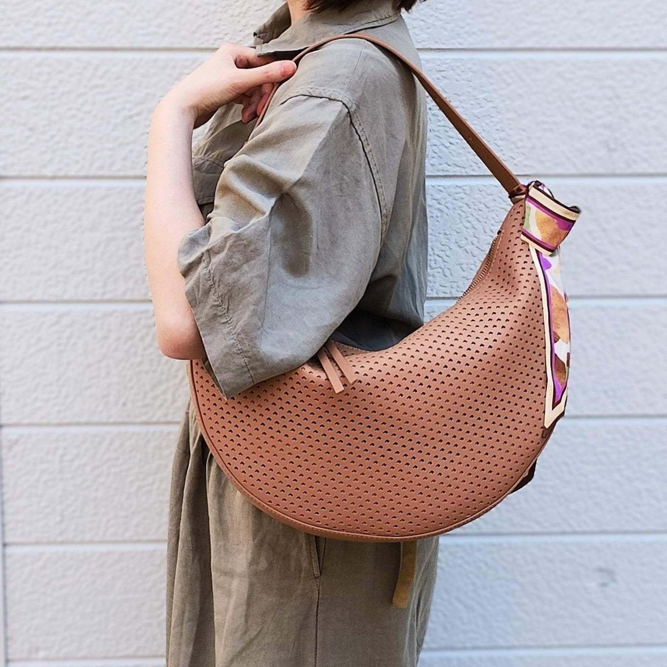 
                  
                    BV264540 BAG BUTTER
                  
                