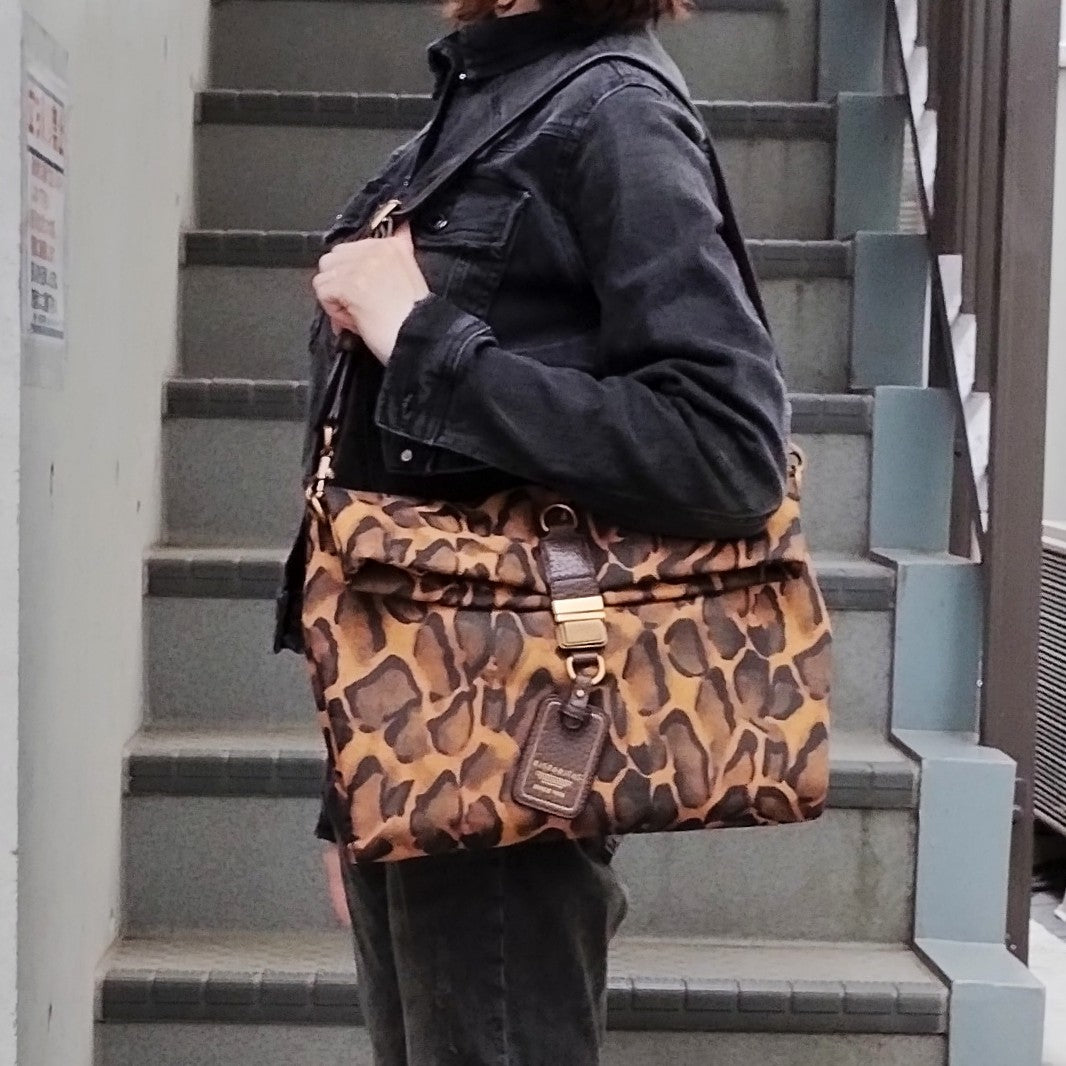 
                  
                    BI264948 BAG ES.SAMB
                  
                