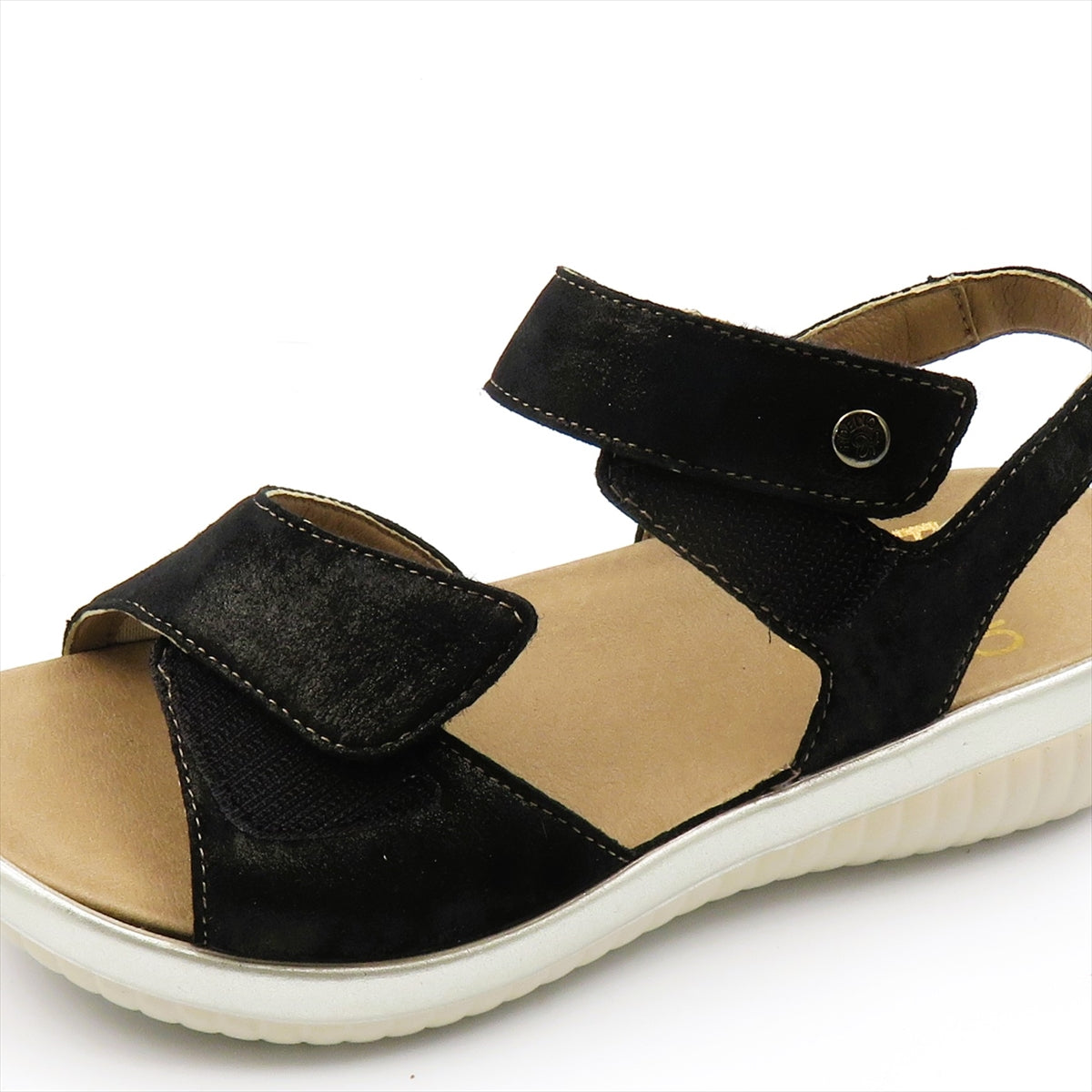 
                  
                    586025 NERO.LISA
                  
                