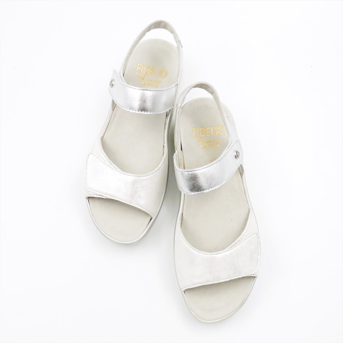 
                  
                    586025 SILVER.COMBI
                  
                