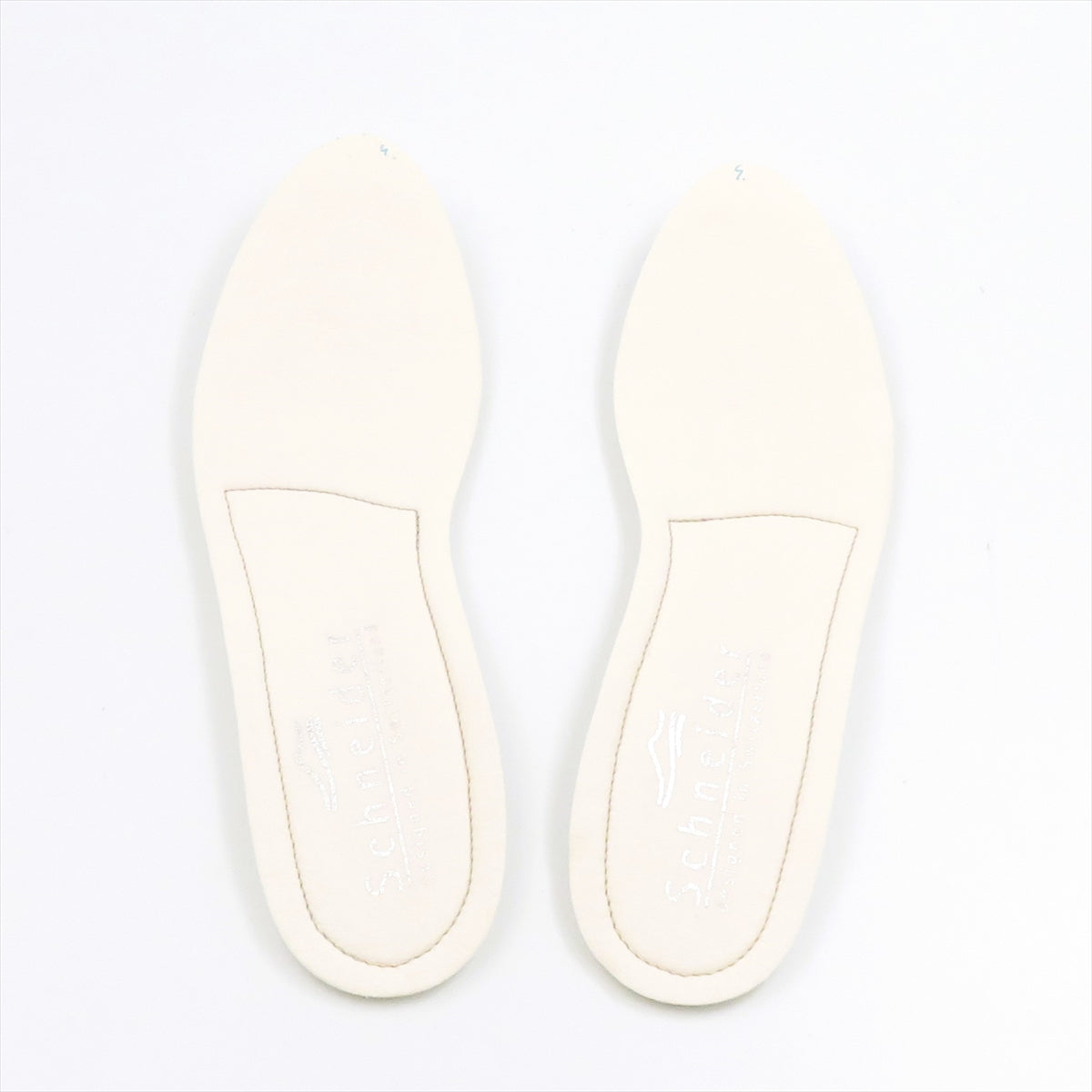 
                  
                    540-519 CARAMEL
                  
                