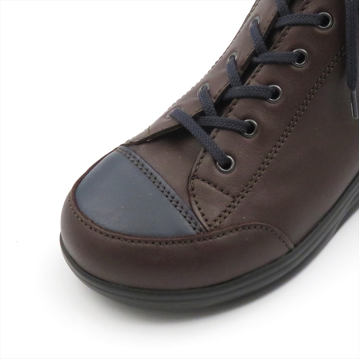 
                  
                    2991 HOLTEN SHOKO
                  
                