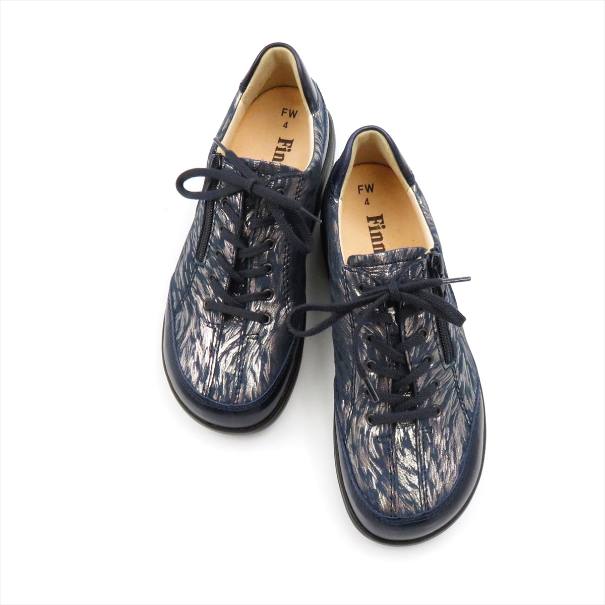 
                  
                    2913 OTARU BLUE.INDI
                  
                