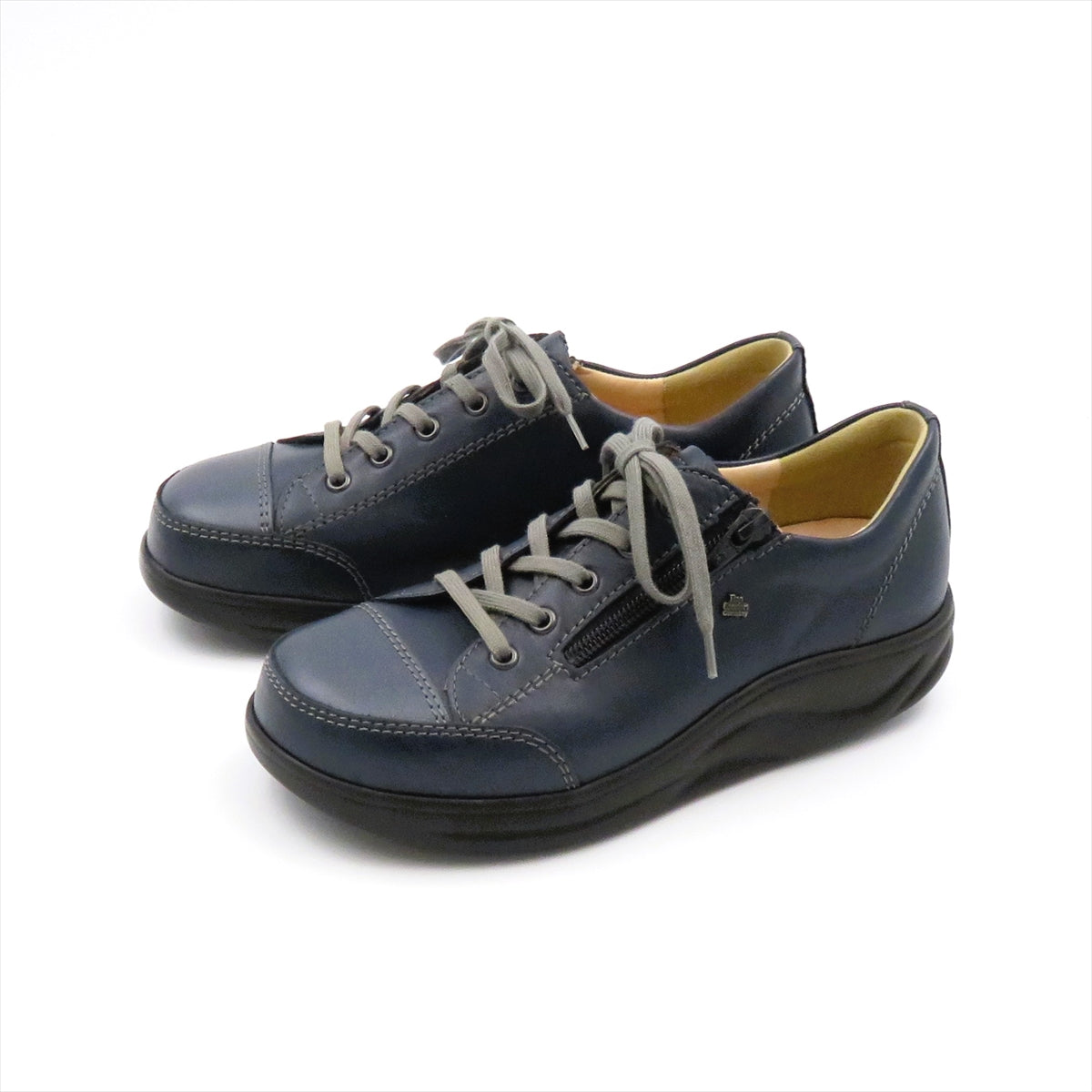 
                  
                    2975 HAKATA NAVY.STE
                  
                