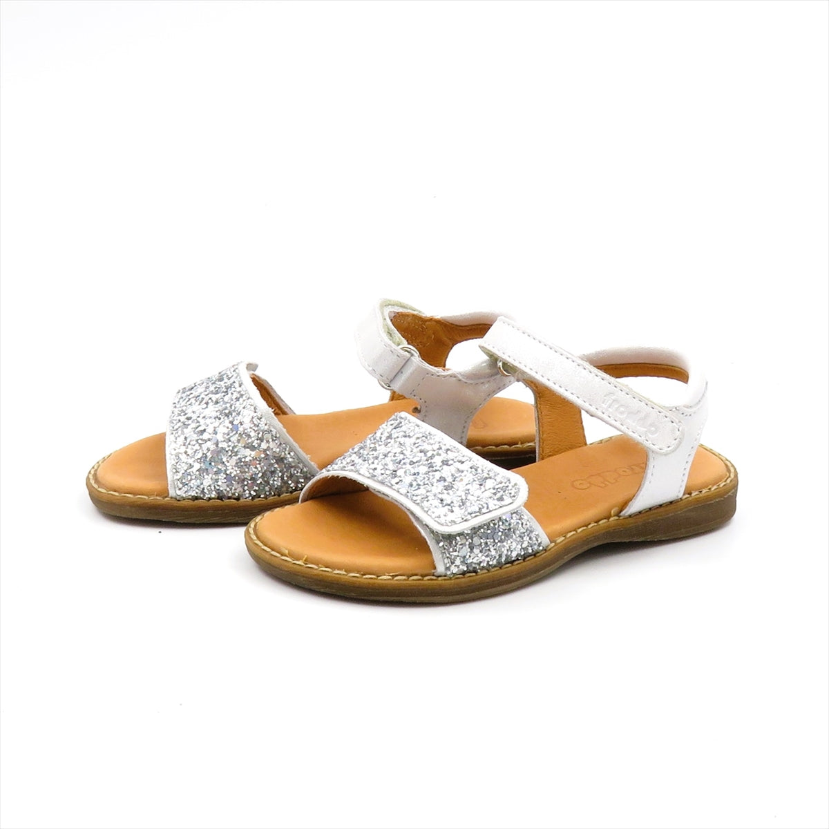 
                  
                    G3150249-14 SILVER
                  
                