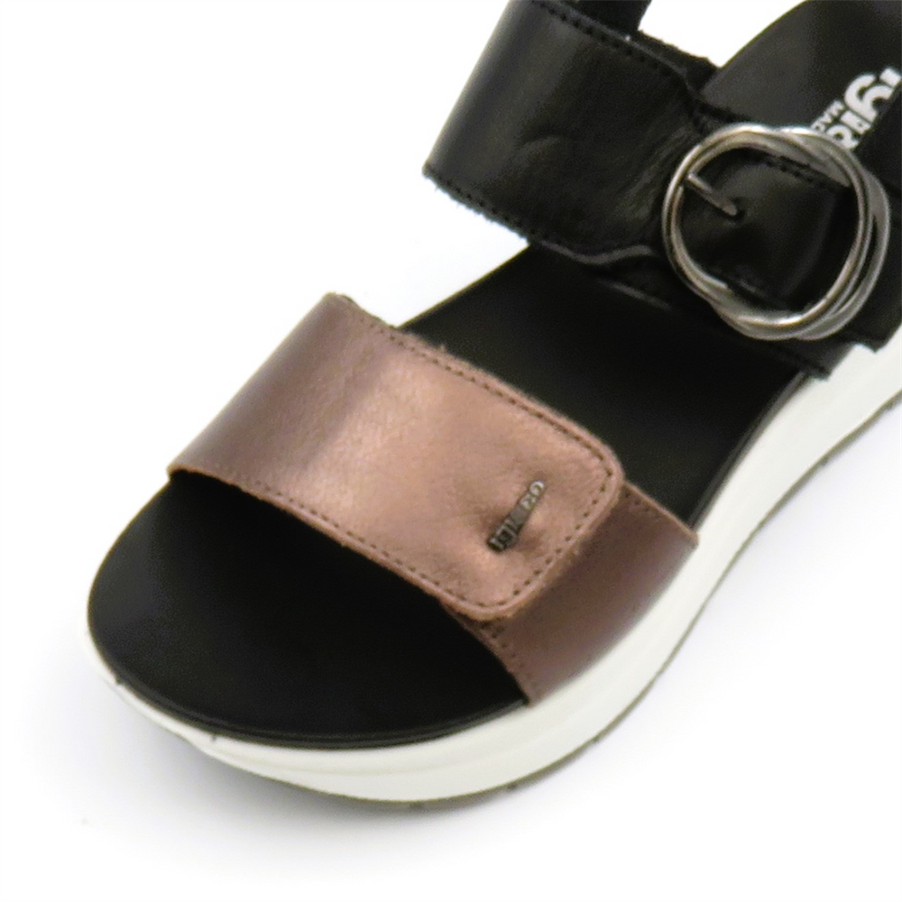 
                  
                    DRN 76776 BRONZ.NERO
                  
                