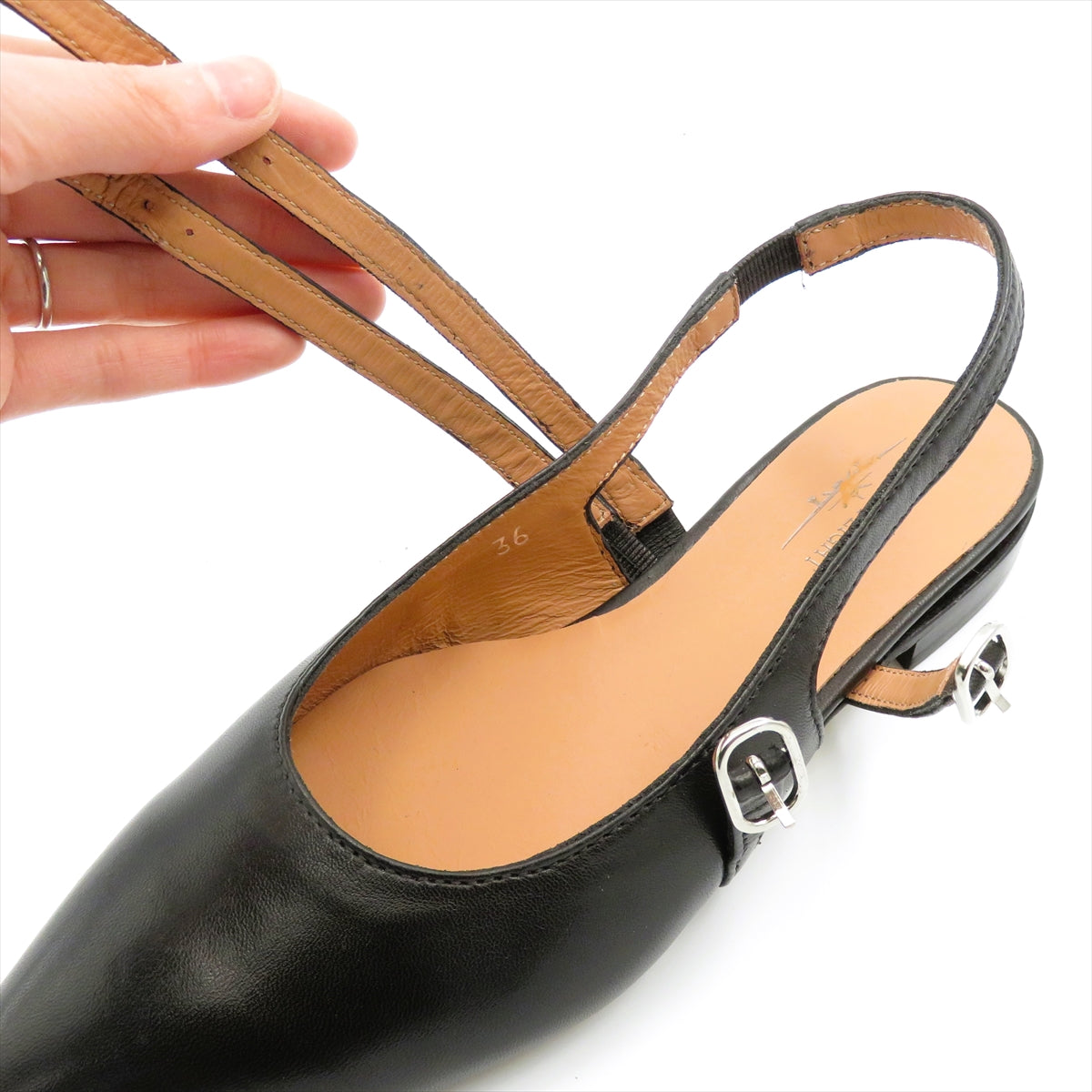 
                  
                    603-04 GLOVE.NERO
                  
                
