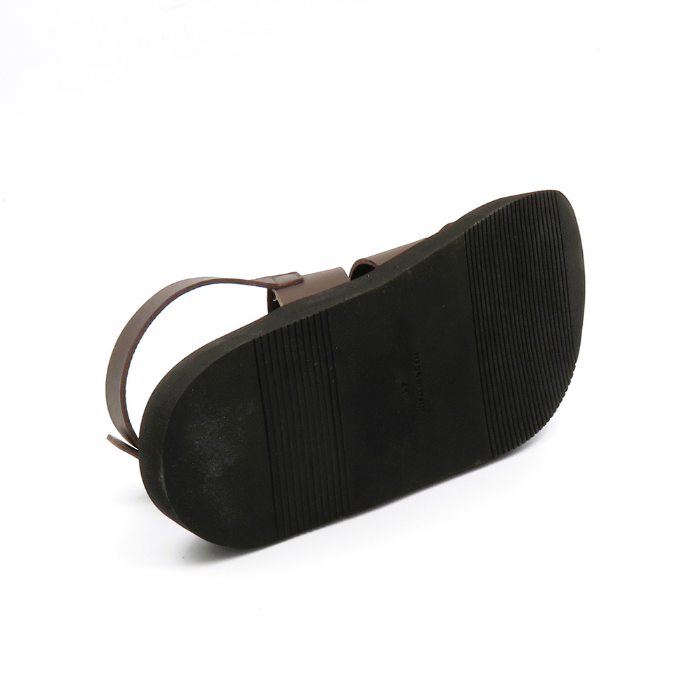 
                  
                    M8050 BROWN
                  
                