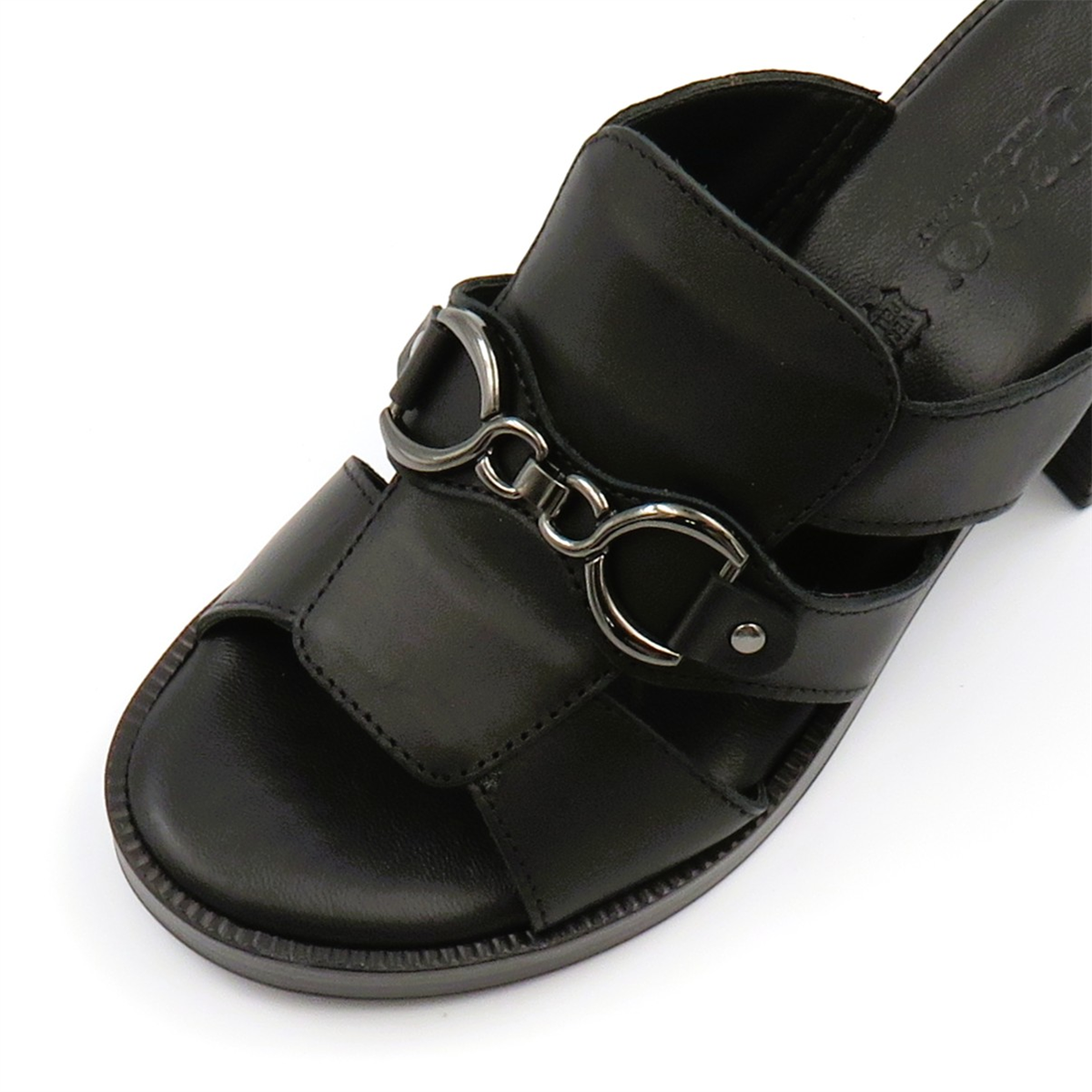 
                  
                    DFB 76924 BLK
                  
                