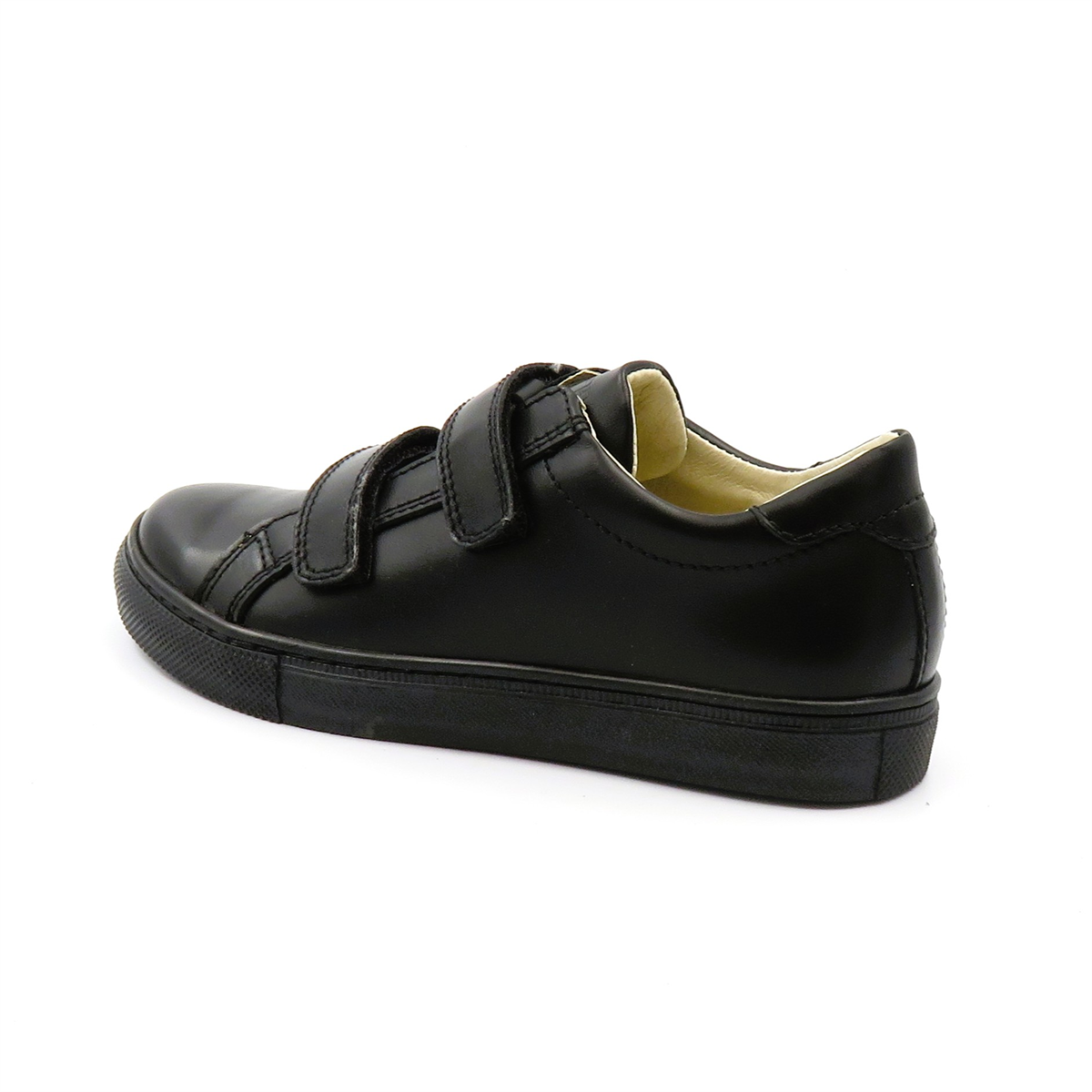 
                  
                    G4130068 BTS BLK
                  
                
