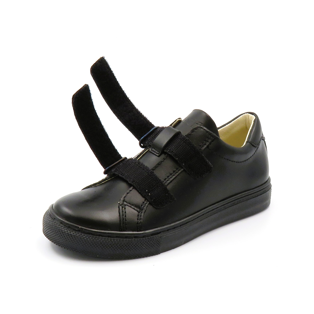 
                  
                    G4130068 BTS BLK
                  
                