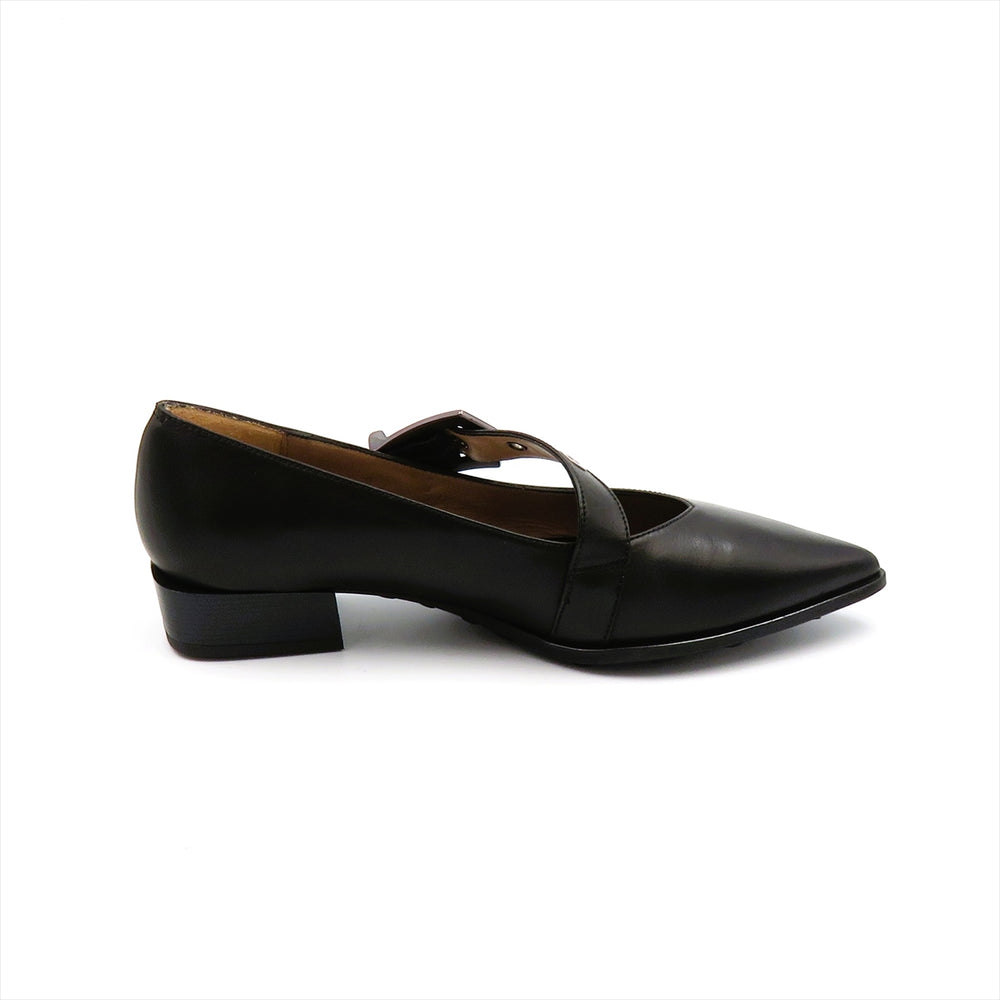 
                  
                    HI254196 BLACK
                  
                
