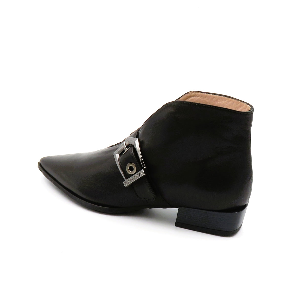 
                  
                    HI254360 BLACK
                  
                