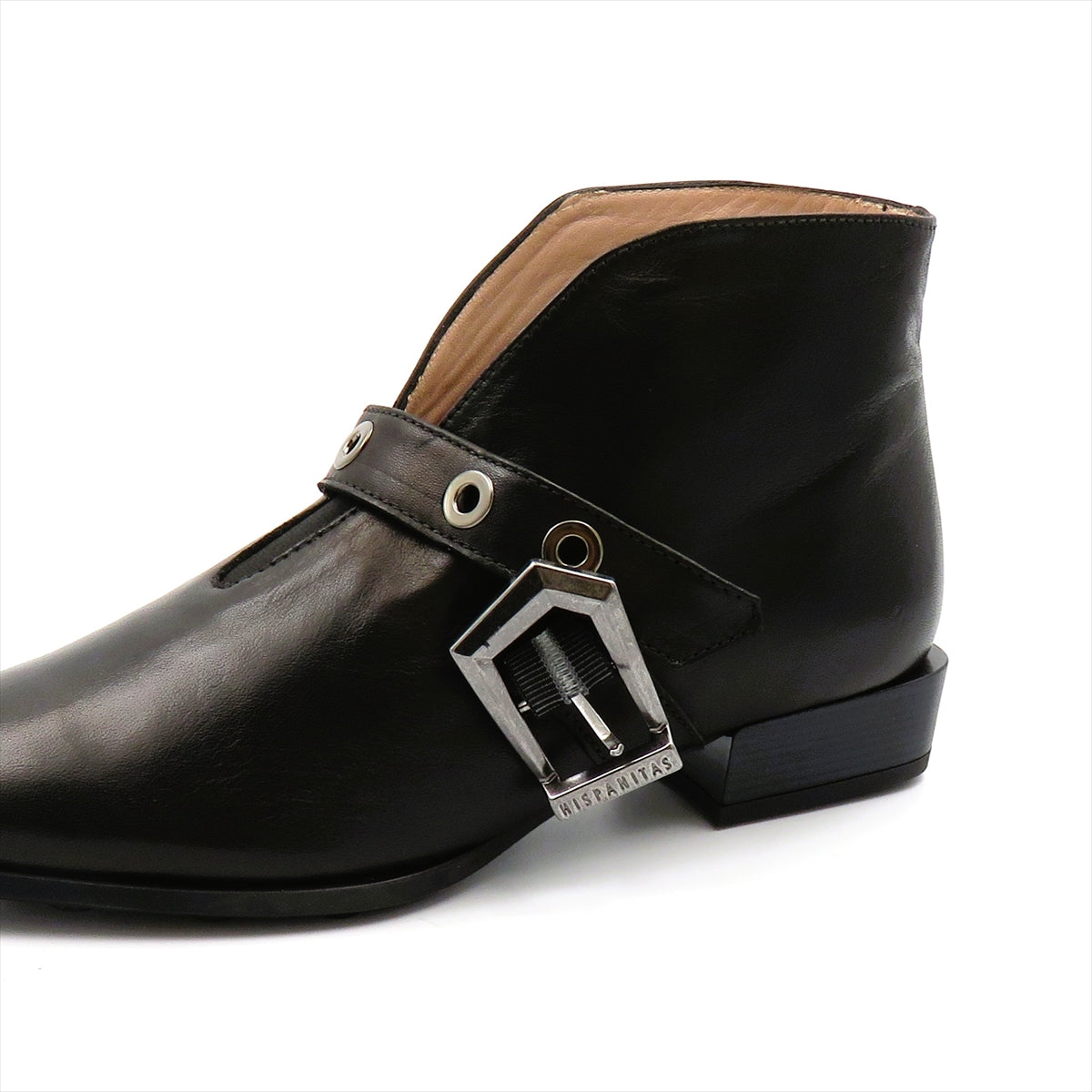 
                  
                    HI254360 BLACK
                  
                