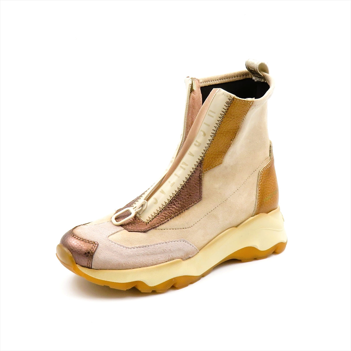 
                  
                    CHI254321 TOPO.CREAM
                  
                