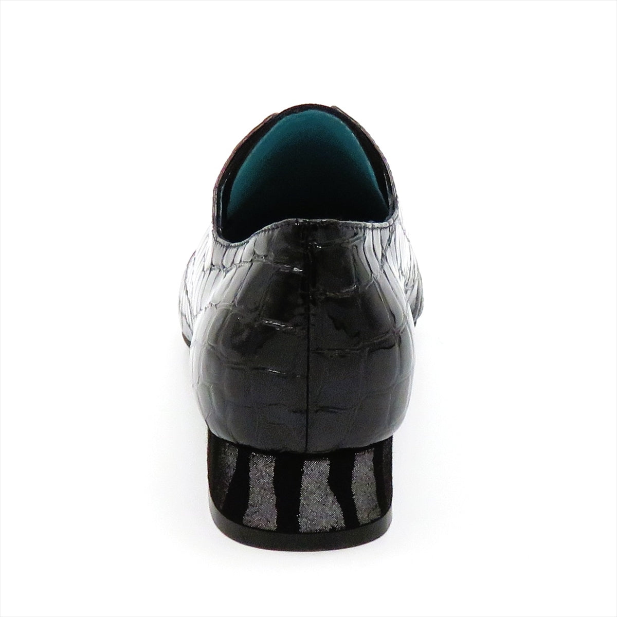 
                  
                    1046MGR BLK.ZEBRA.E
                  
                