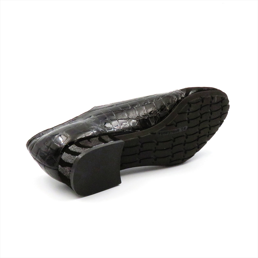 
                  
                    1046MGR BLK.ZEBRA.E
                  
                