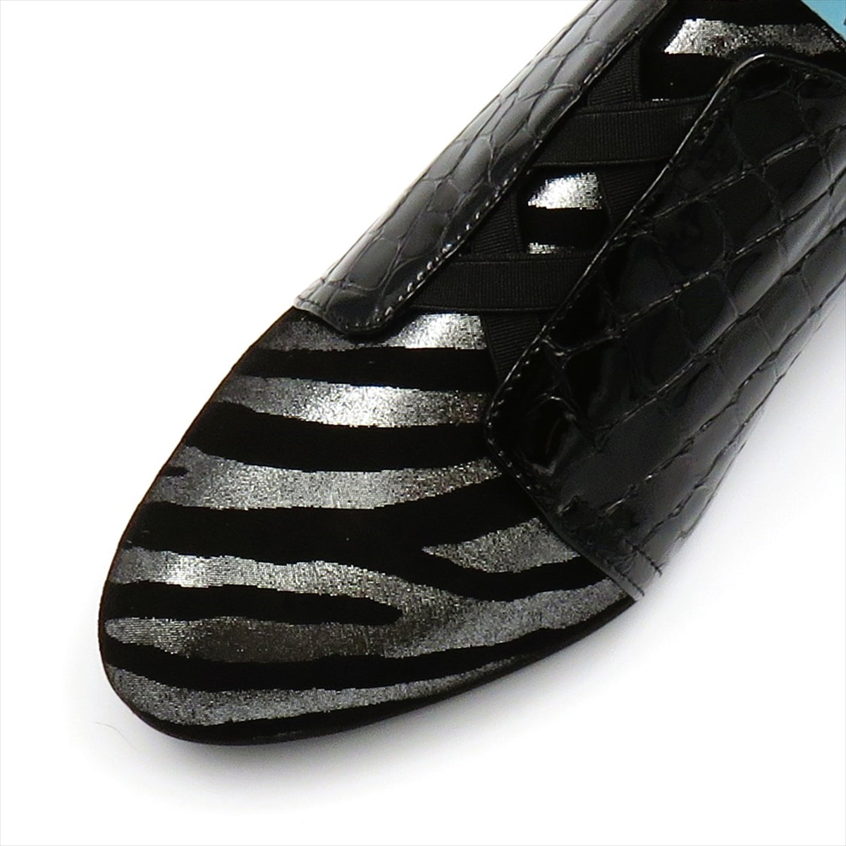 
                  
                    1046MGR BLK.ZEBRA.E
                  
                