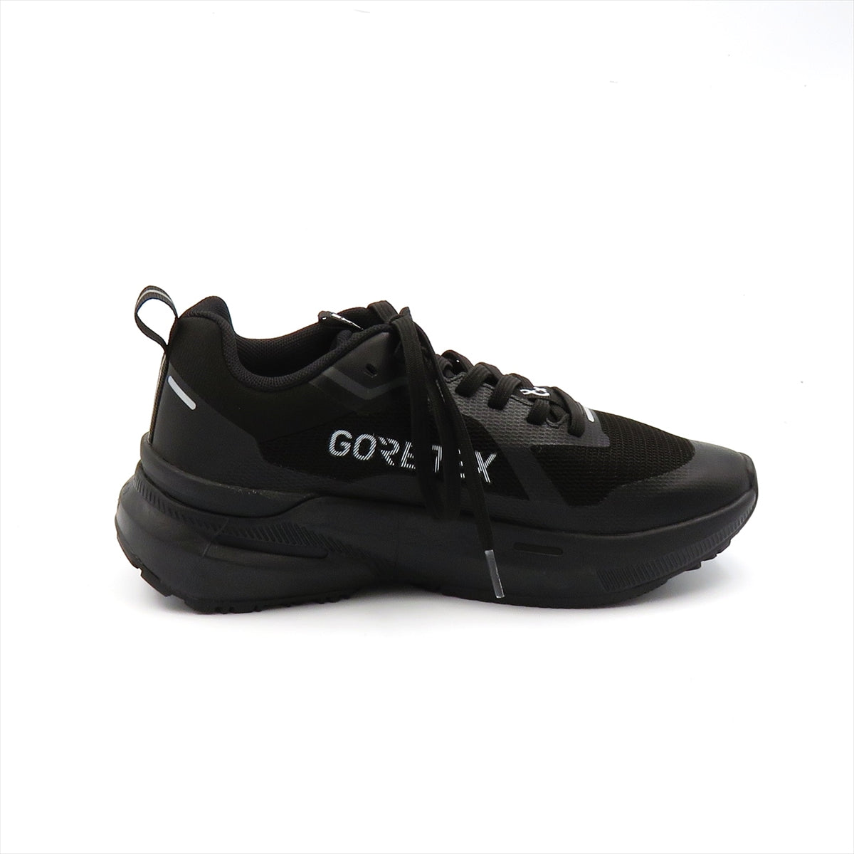 
                  
                    8705166 GTX BLK
                  
                