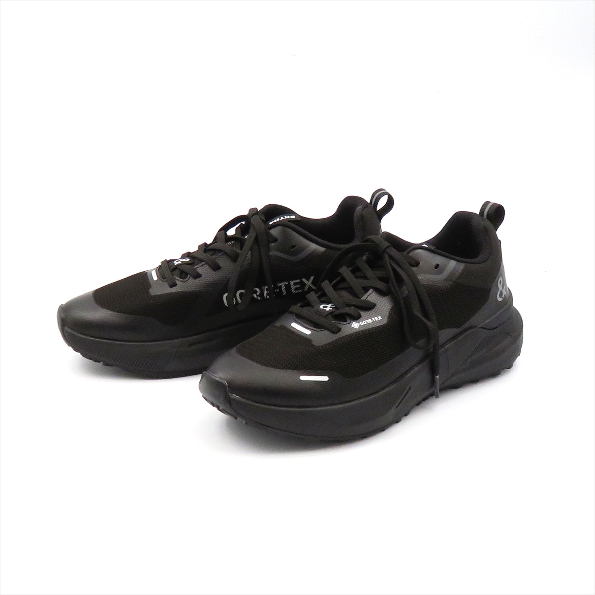 
                  
                    8700155 GTX BLK
                  
                