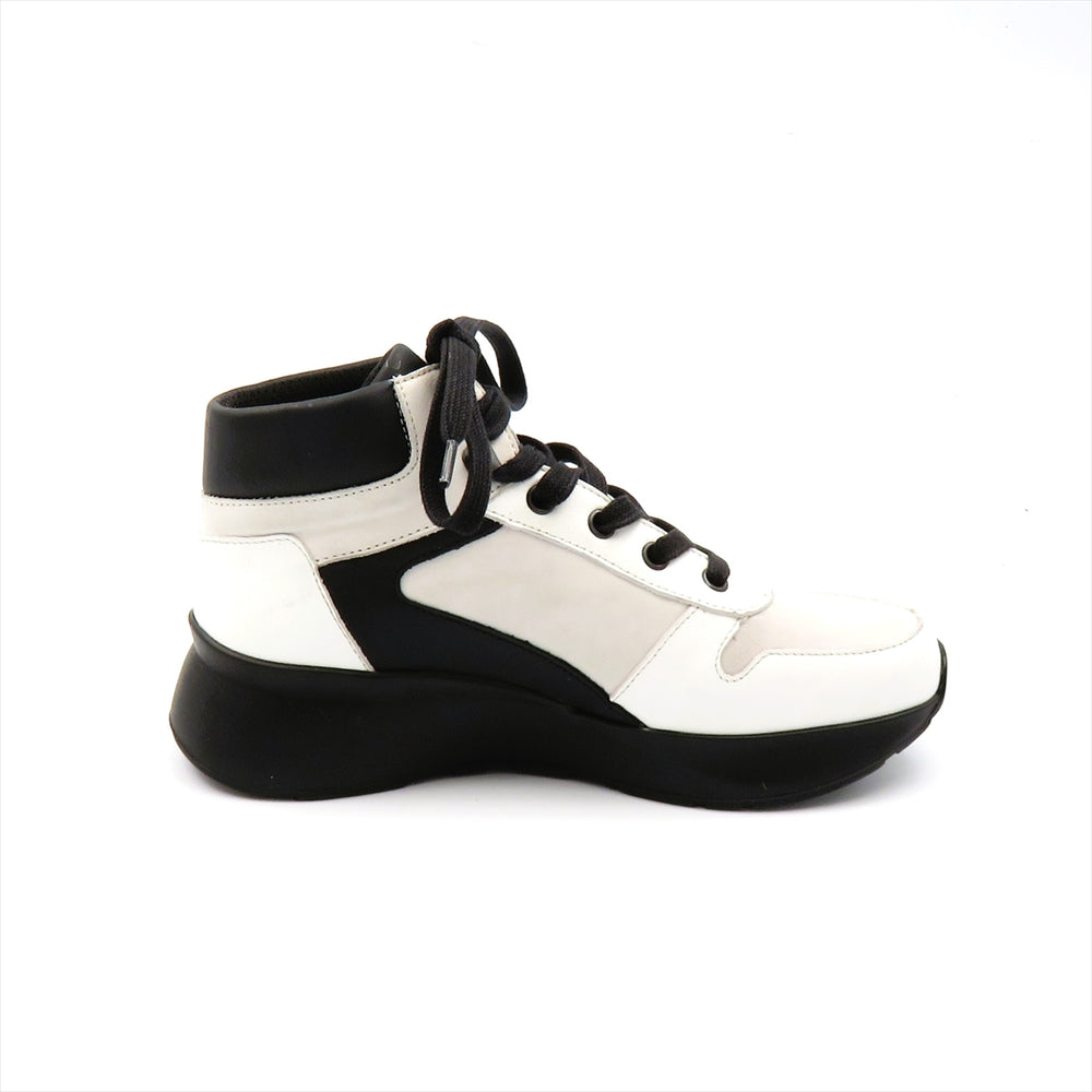 
                  
                    【DM掲載モデル】2398 MERIBEL WHT.BLKモデル
                  
                