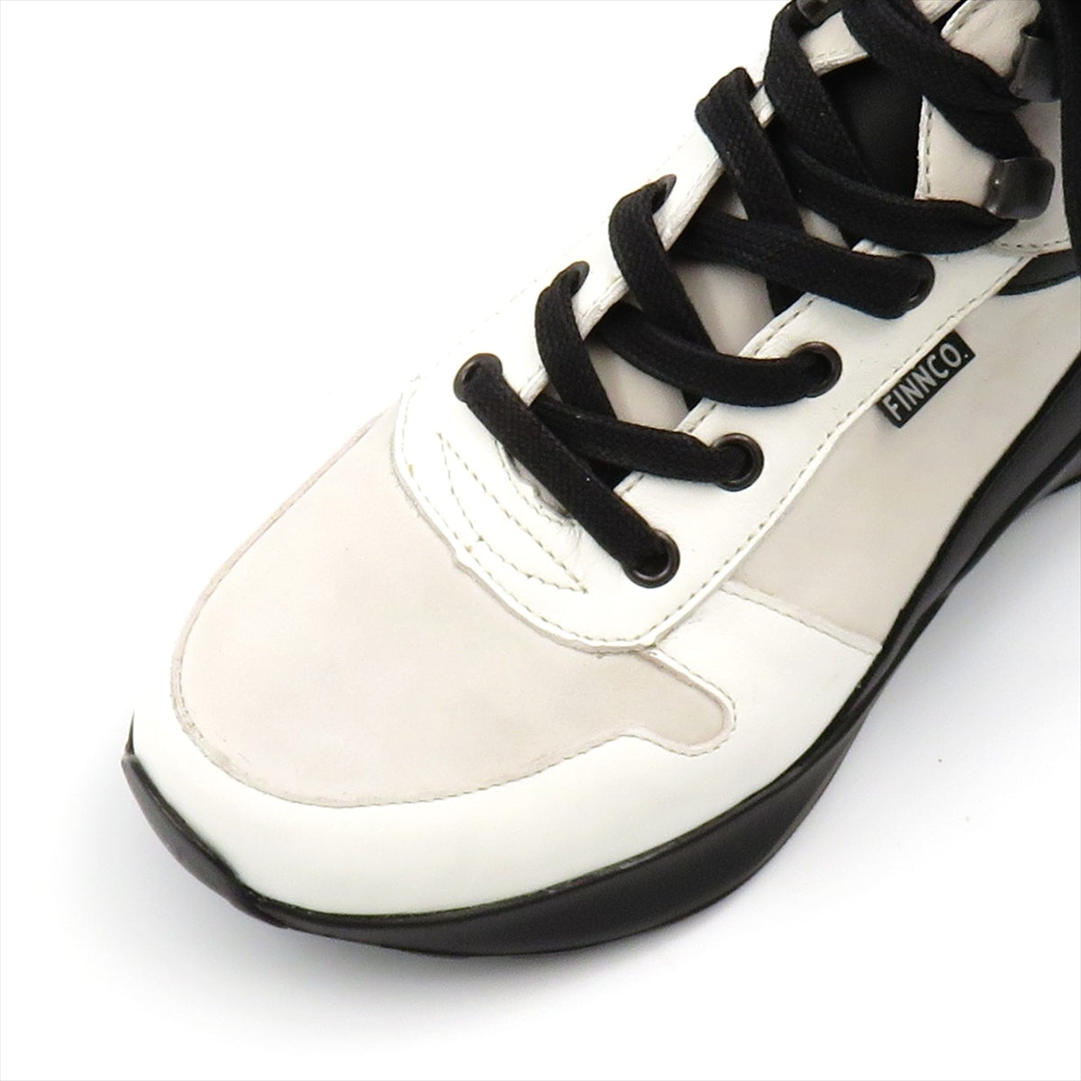 
                  
                    【DM掲載モデル】2398 MERIBEL WHT.BLKモデル
                  
                