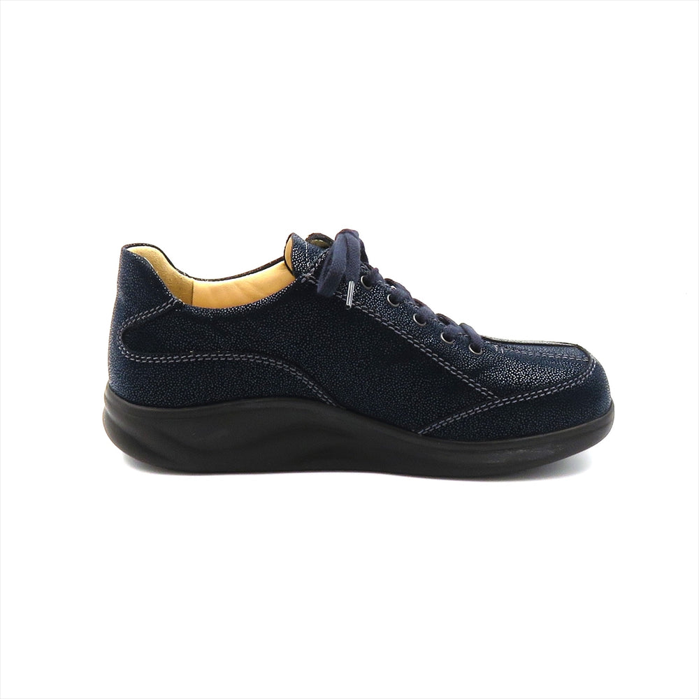 
                  
                    2975 HAKATA BLK.VEGA
                  
                